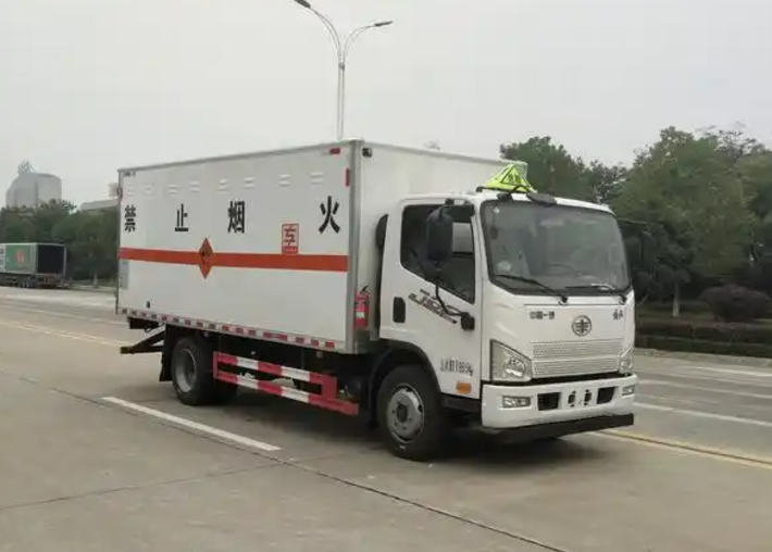 普兰店爆破器材运输车可以上高速吗？